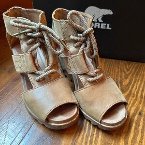 Sorel Tan Joanie Lace Up Sandals 👡